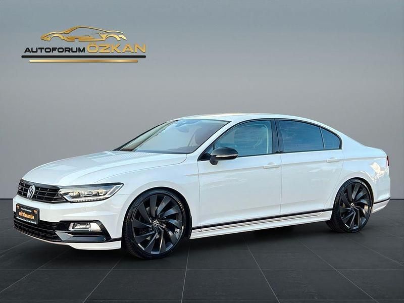 Weiß Gebraucht 2016 VW Passat Highline Limousine | 19.499 € (Etwas zu teuer) - Bild 1/4