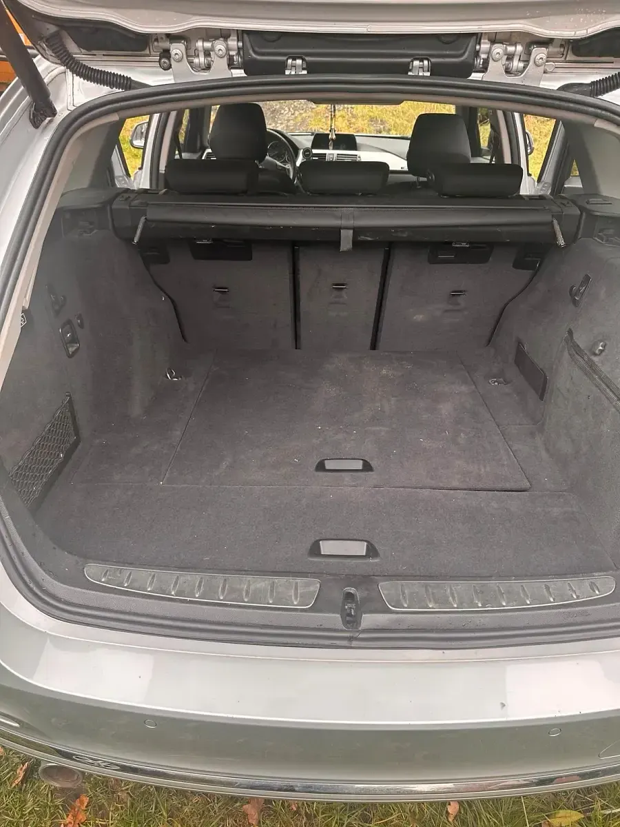 Gebraucht BMW 318 150 PS (110 kW) 2016 Silber Kombi