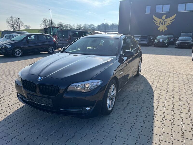 Schwarz Gebraucht 2011 BMW 525 Sport Line Kombi | 6.990 € (Guter Preis) - Bild 1/4
