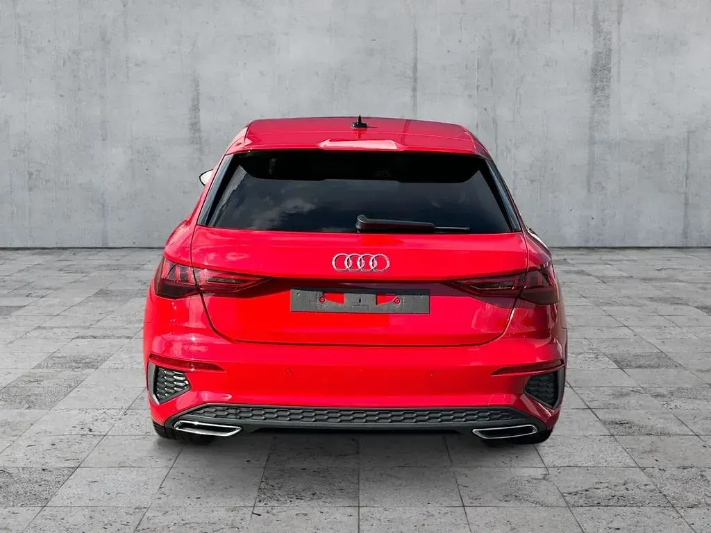 Gebraucht Audi A3 S-Line 150 PS (110 kW) 2022 Tangorot metallic Limousine