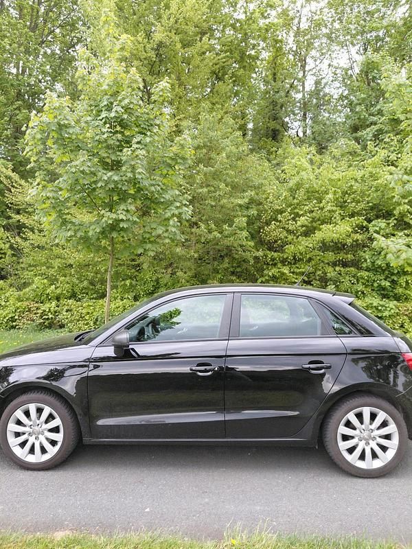 Second-hand Audi A1 86 CP (63 kW) 2012 Negru Hatchback