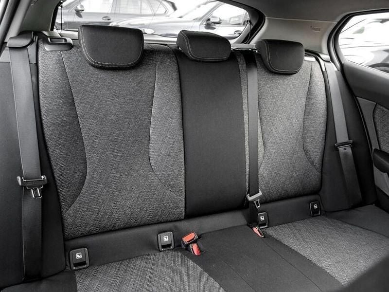 Gebraucht BMW 120 Shadowline 170 PS (125 kW) 2025 Skyscraper grau Kleinwagen