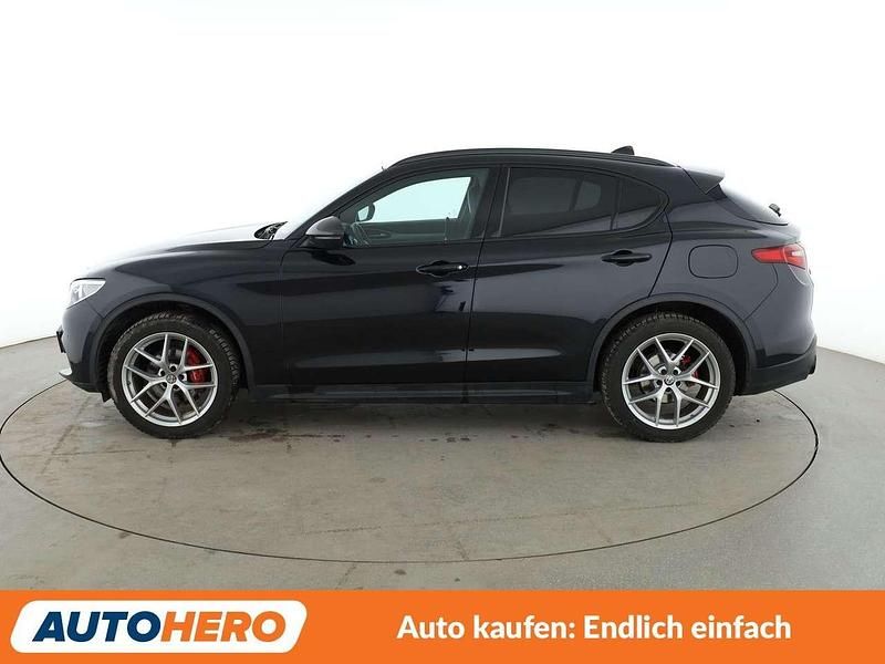Gebraucht Alfa Romeo Stelvio Tech Edition 209 PS (153 kW) 2018 Schwarz SUV