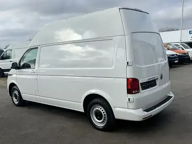 Begagnad VW Transporter 150 HK (110 kW) 2020 Vit Van