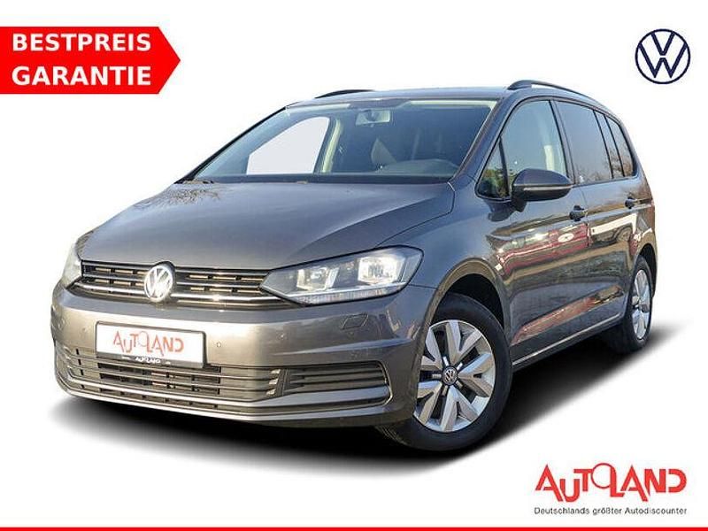Grau Gebraucht 2016 VW Touran Van / Kleinbus | 18.990 € (Etwas zu teuer) - Bild 1/4