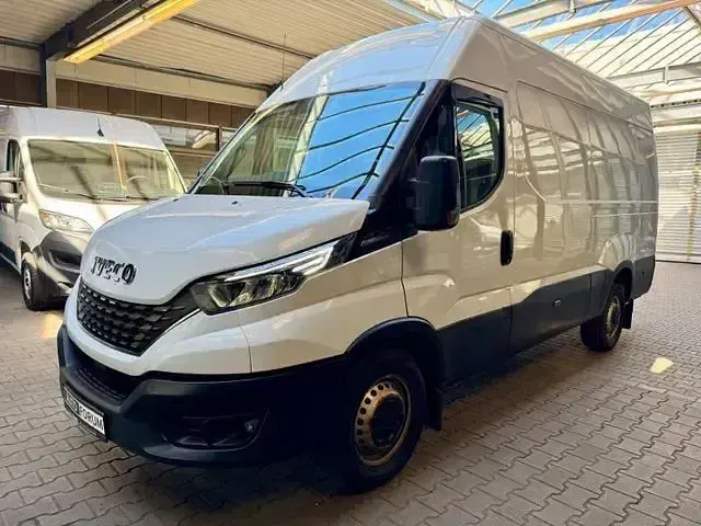 Gebraucht Iveco Daily 180 PS (132 kW) 2022 White ic 194 Van / Kleinbus
