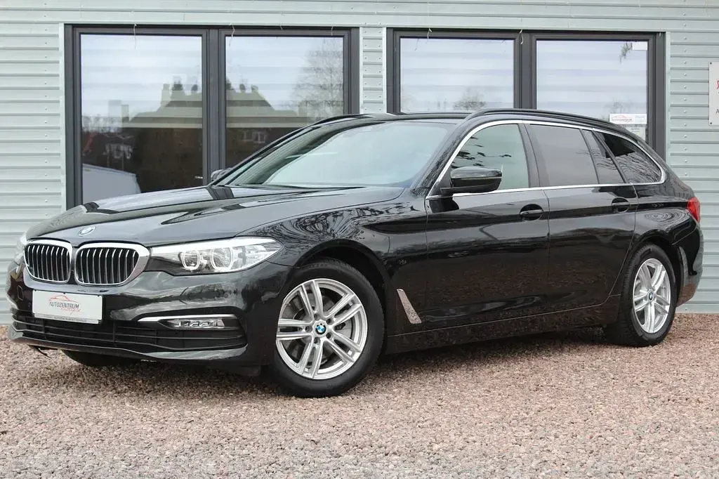 Gebraucht BMW 520 190 PS (139 kW) 2017 Schwarz Limousine