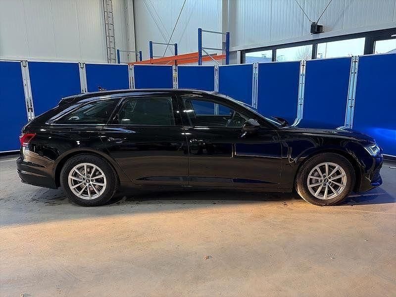 Gebraucht Audi A6 Sport 204 PS (150 kW) 2024 Black metallic Kombi