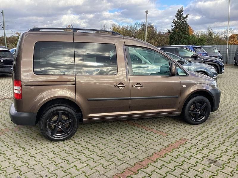 Gebraucht VW Caddy Trendline 102 PS (75 kW) 2012 Braun Van / Kleinbus