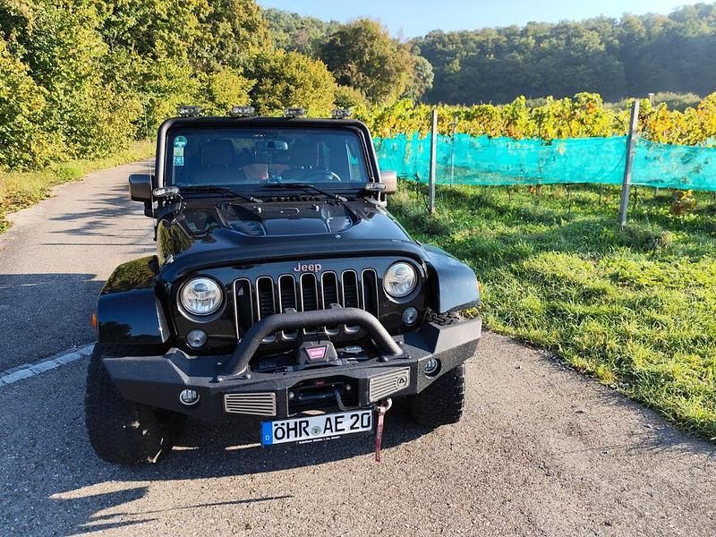 Schwarz Gebraucht 2016 Jeep Wrangler SUV | 34.600 € (Fairer Preis) - Bild 1/4