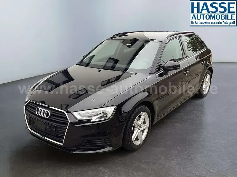 Gebraucht Audi A3 Basis 150 PS (110 kW) 2017 Schwarz Limousine