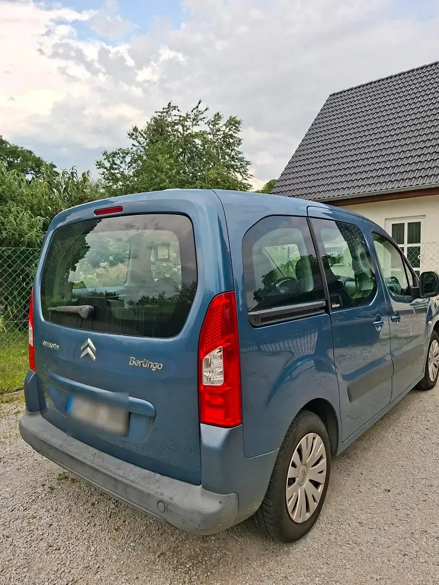 Gebraucht Citroën Berlingo 109 PS (80 kW) 2009 Blau Van / Kleinbus