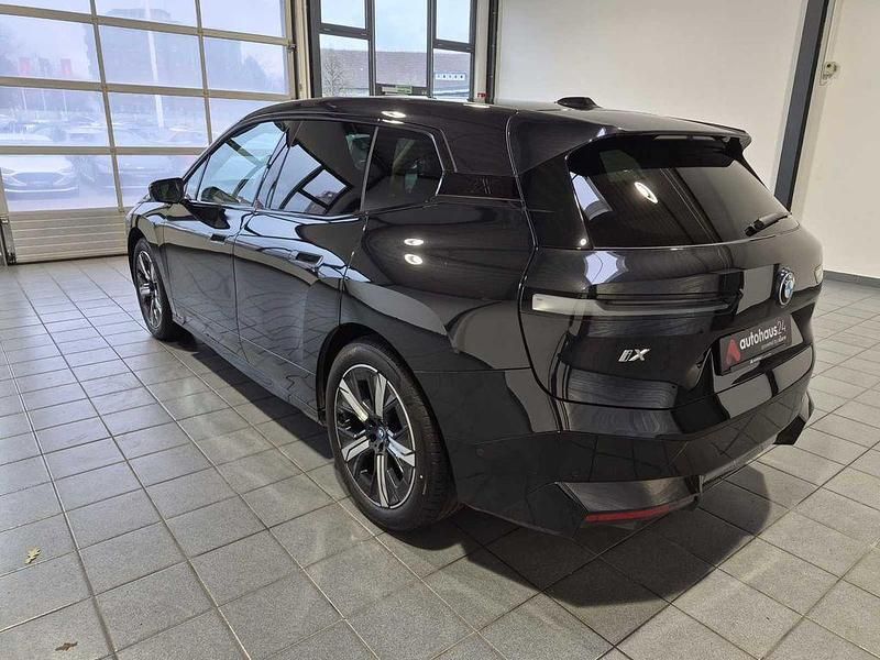 Gebraucht BMW iX Sport Line 239 kW (326 PS) 2023 Schwarz SUV