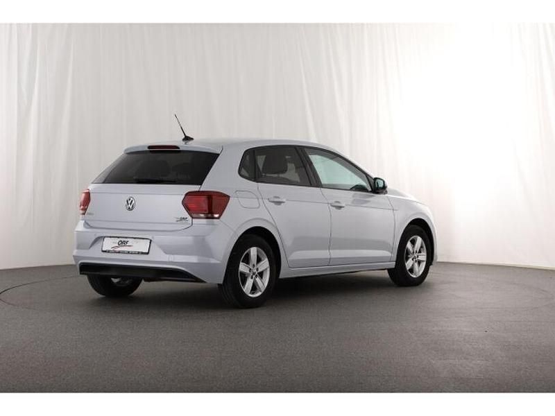 Gebraucht VW Polo Comfortline 95 PS (69 kW) 2018 Weiss Kleinwagen