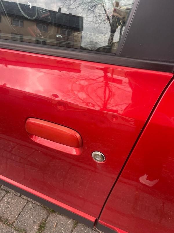 Gebraucht Renault Twingo 70 PS (51 kW) 2015 Rot Kleinwagen