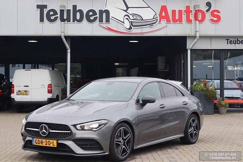 Grau Gebraucht 2020 Mercedes CLA250 Premium Plus Limousine | 28.895 € (Guter Preis) - Bild 1/4