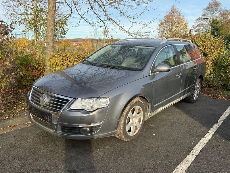 Silber Gebraucht 2007 VW Passat Highline Kombi | 1.100 € (Superpreis) - Bild 1/4