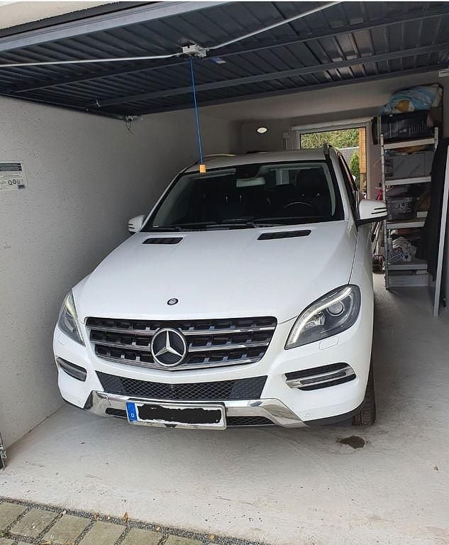 Gebraucht Mercedes ML350 258 PS (189 kW) 2015 Weiß SUV