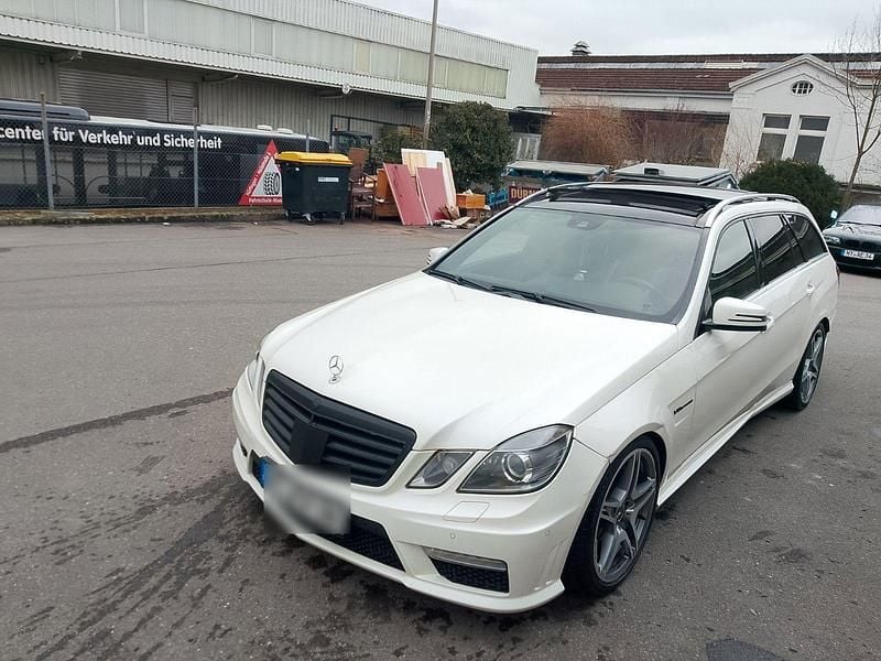 Gebraucht Mercedes E63 AMG AMG 525 PS (386 kW) 2011 Weiß Kombi