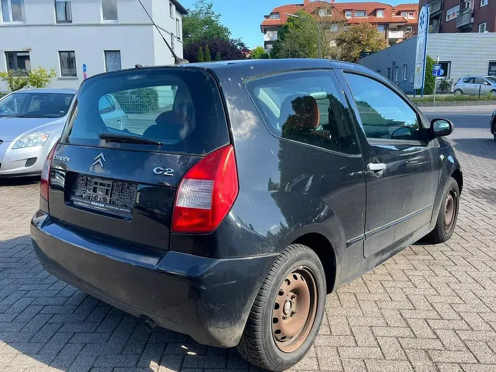 Gebraucht Citroën C2 Comfort 60 PS (44 kW) 2006 Schwarz Kleinwagen