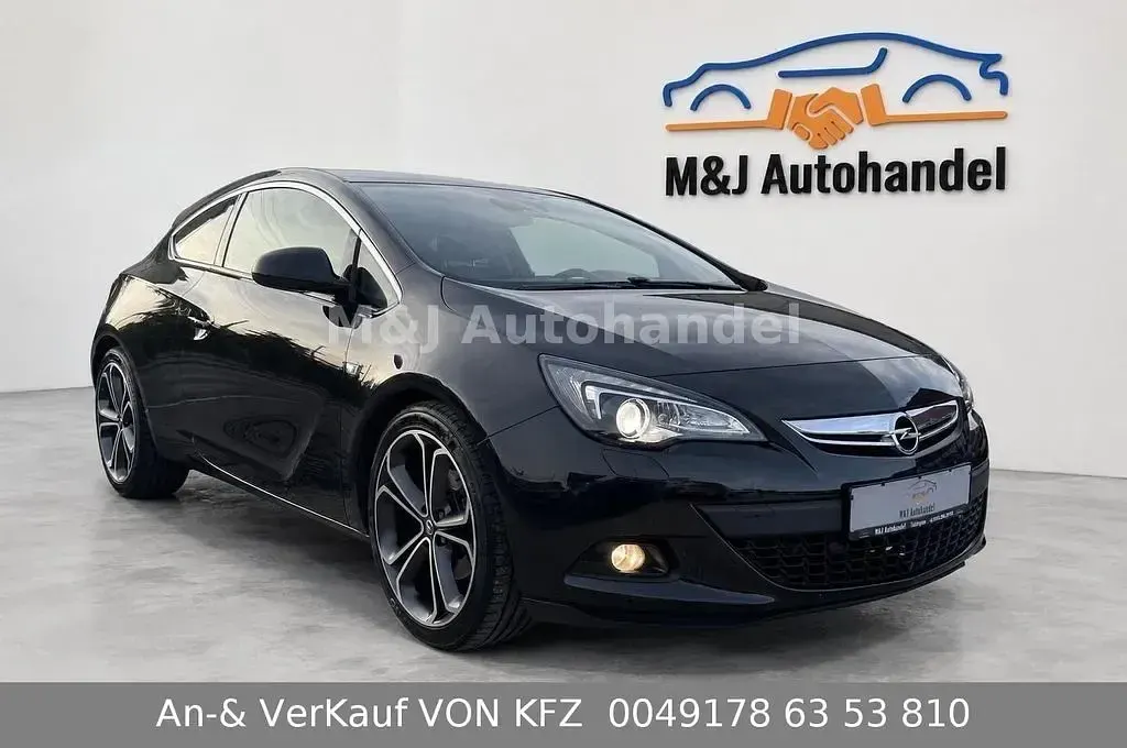 Gebraucht Opel Astra GTC Innovation 140 PS (102 kW) 2012 Schwarz Coupé