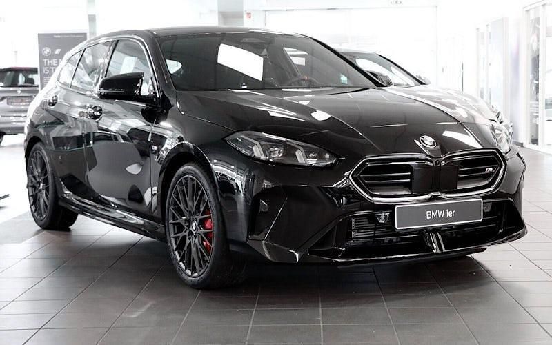 Neu BMW M135 300 PS (220 kW) 2026 Schwarz Kleinwagen