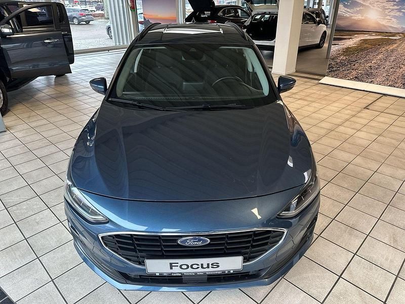 Usata Ford Focus Cool & Connect 120 CV (88 kW) 2022 Blu Station wagon