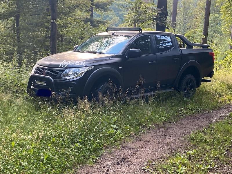 Gebraucht Fiat Fullback Cross 181 PS (133 kW) 2018 Schwarz Pickup