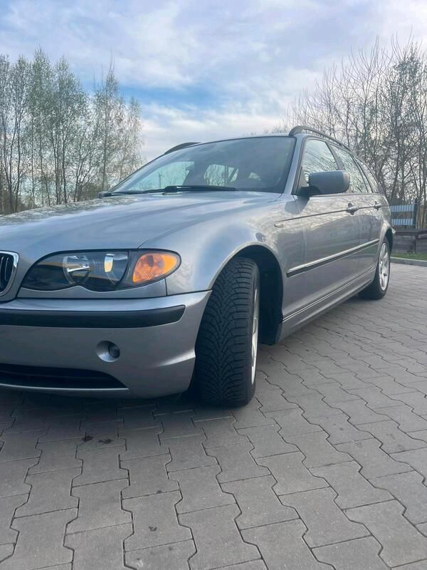 Grau Gebraucht 2004 BMW 320 M Sport Kombi | 2.100 € (Teuer) - Bild 1/4