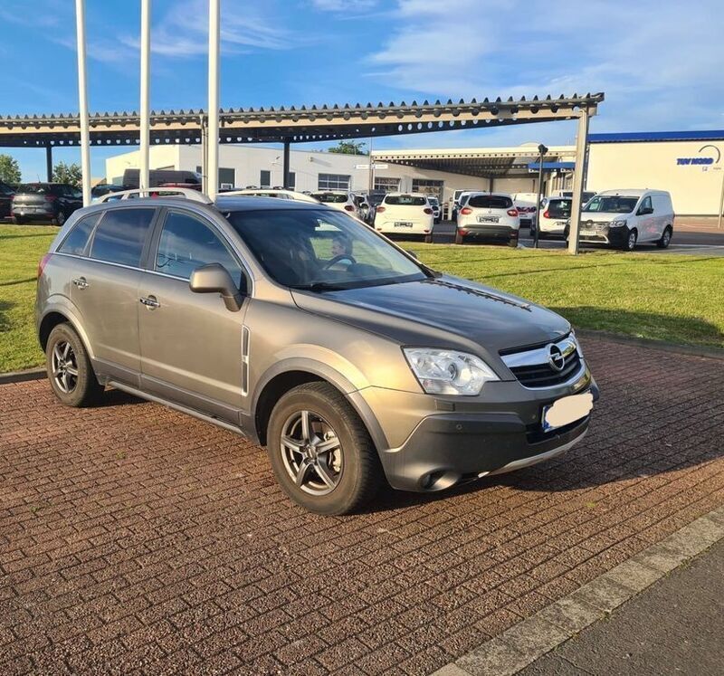 Braun Gebraucht 2007 Opel Antara Cosmo SUV | 3.900 € (Etwas zu teuer) - Bild 1/4