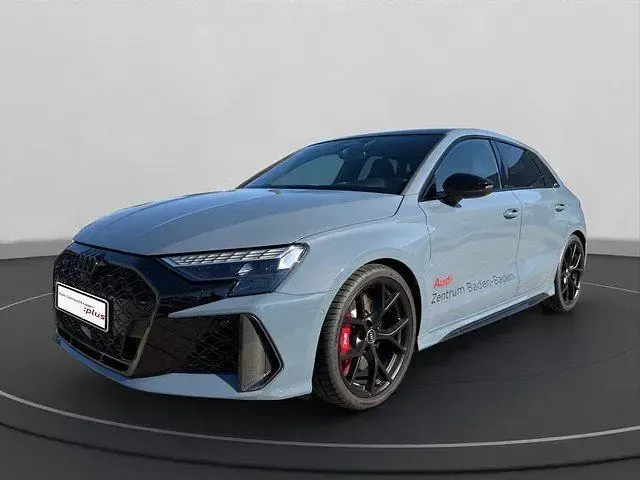 Gebraucht Audi RS3 Sport 400 PS (294 kW) 2026 Grau Limousine