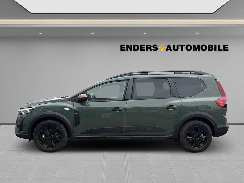 Safarigrüngrau Gebraucht 2025 Dacia Jogger Extreme Van / Kleinbus | 27.950 € (Etwas zu teuer) - Bild 1/4