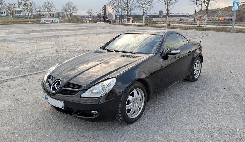 Gebraucht Mercedes SLK200 163 PS (119 kW) 2006 Schwarz Cabrio