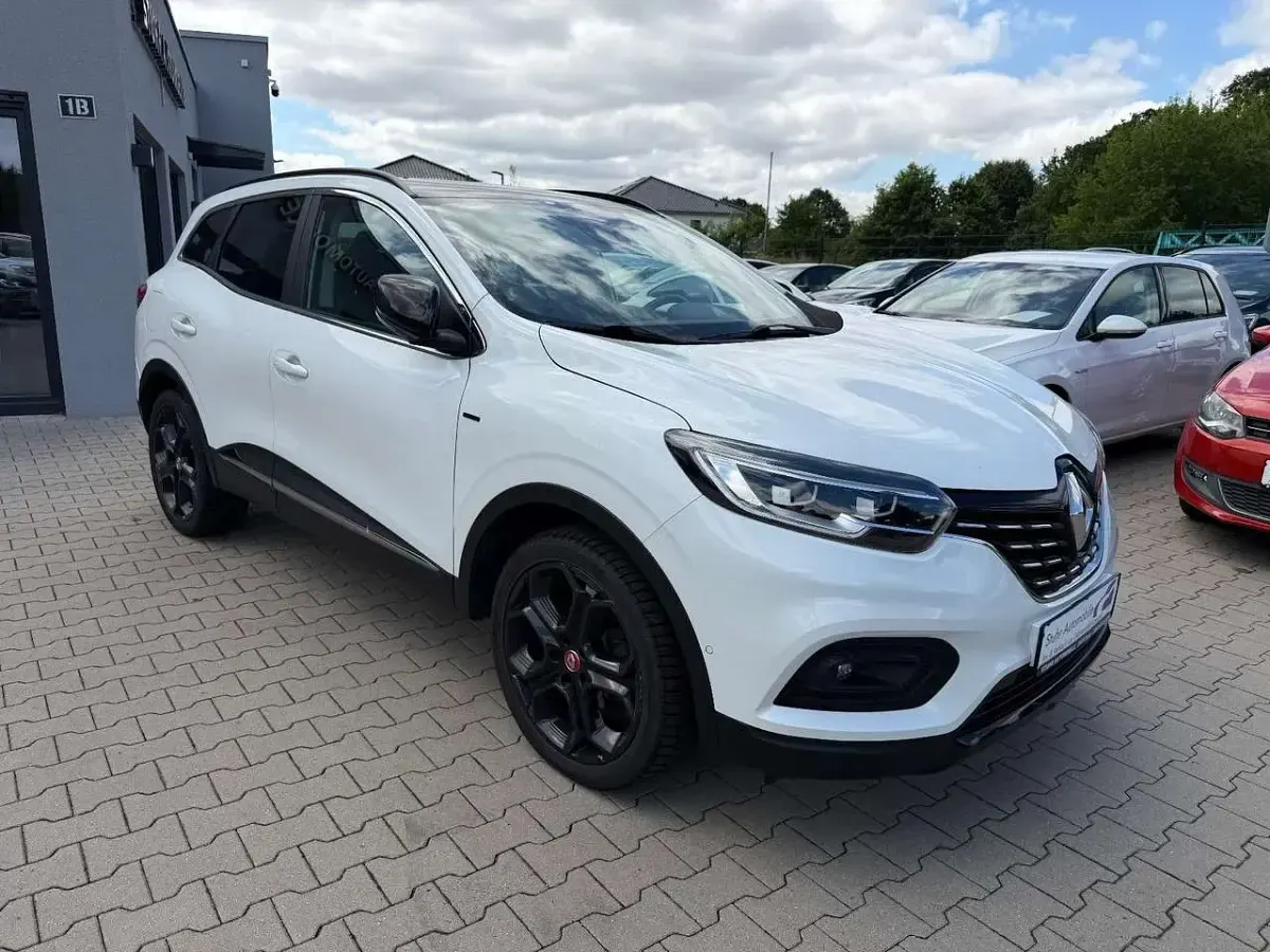 Gebraucht Renault Kadjar Black Edition 158 PS (116 kW) 2021 Weiß SUV