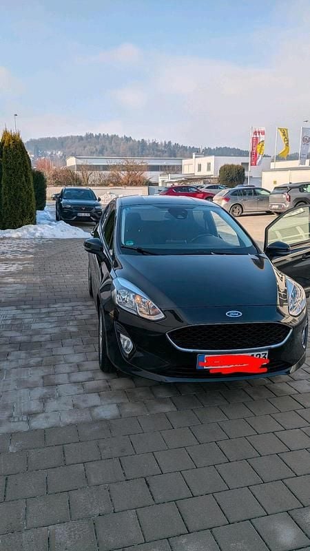 Gebraucht Ford Fiesta 101 PS (74 kW) 2017 Schwarz Limousine