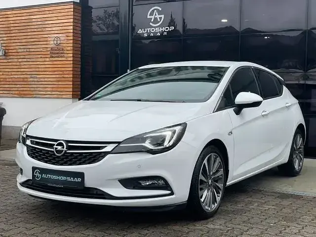 Gebraucht Opel Astra Innovation 160 PS (117 kW) 2016 Weiß Limousine