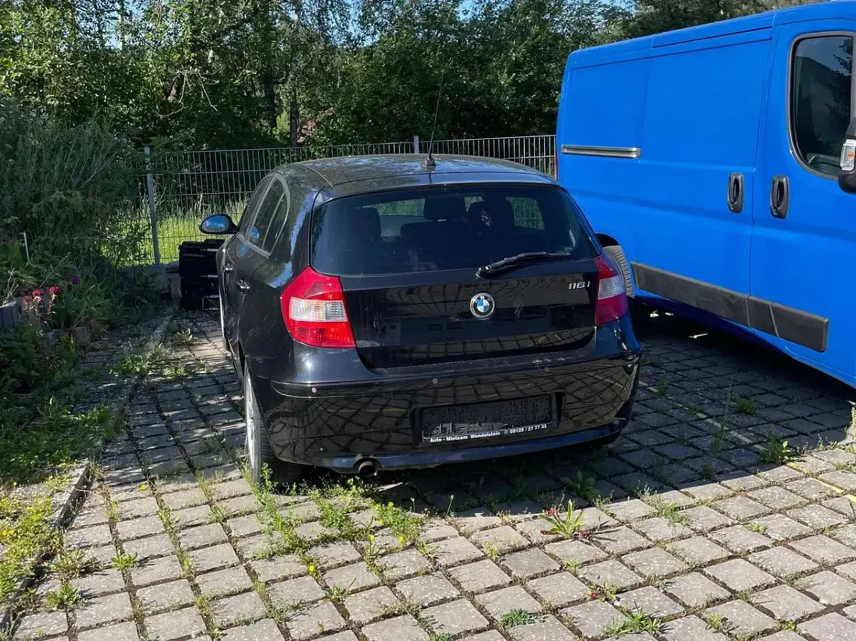 Gebraucht BMW 116 116 PS (85 kW) 2006 Schwarz Kleinwagen
