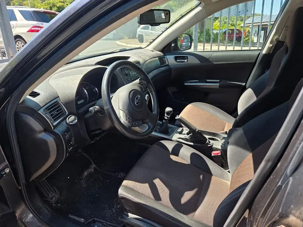 Gebraucht Subaru Impreza 150 PS (110 kW) 2011 Grau Limousine