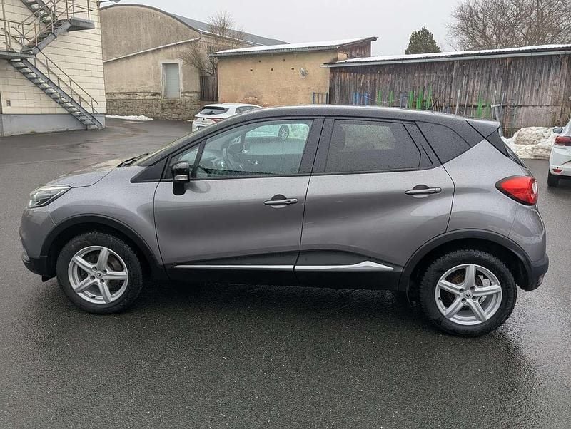 Gebraucht Renault Captur Intens 110 PS (80 kW) 2017 Grau SUV