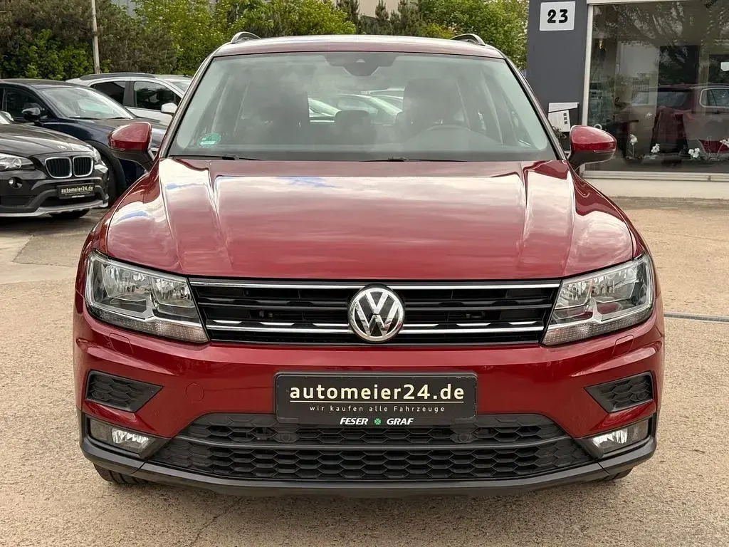 Second-hand VW Tiguan Comfortline 125 CP (91 kW) 2018 Roșu SUV