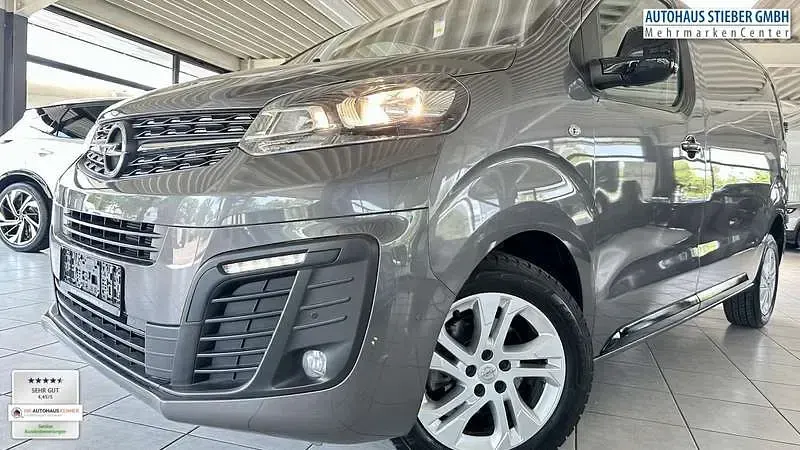 Gebraucht Opel Vivaro 177 PS (130 kW) 2021 Mondstein grau Van / Kleinbus