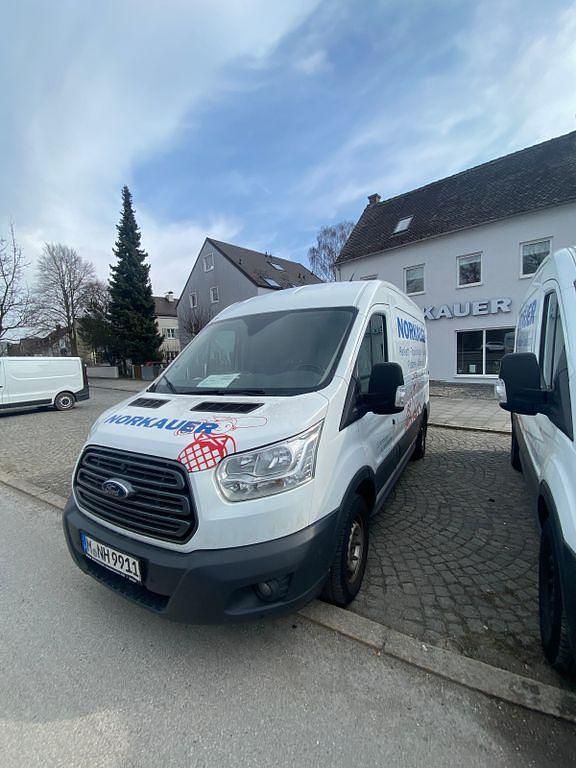 Gebraucht Ford Transit Trend 131 PS (96 kW) 2018 Weiß Van / Kleinbus