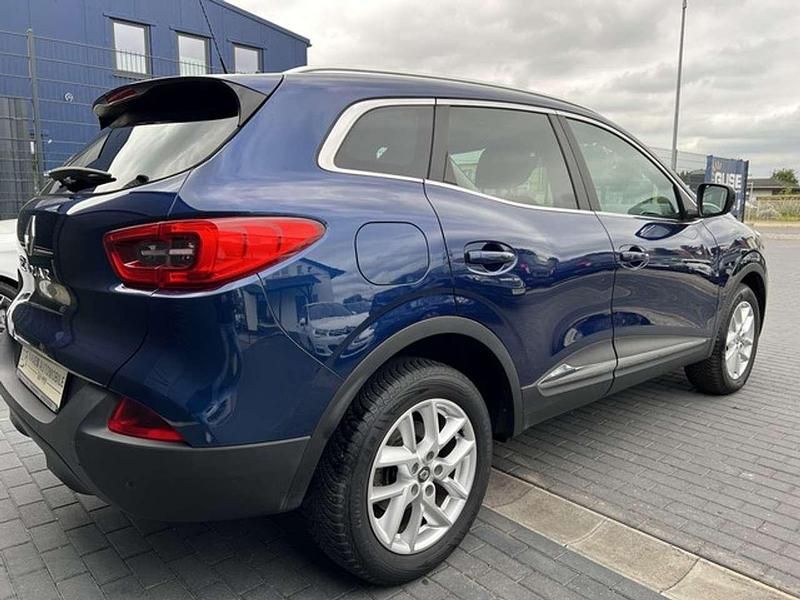 Gebraucht Renault Kadjar LIMITED 131 PS (96 kW) 2018 Blau cosmos SUV