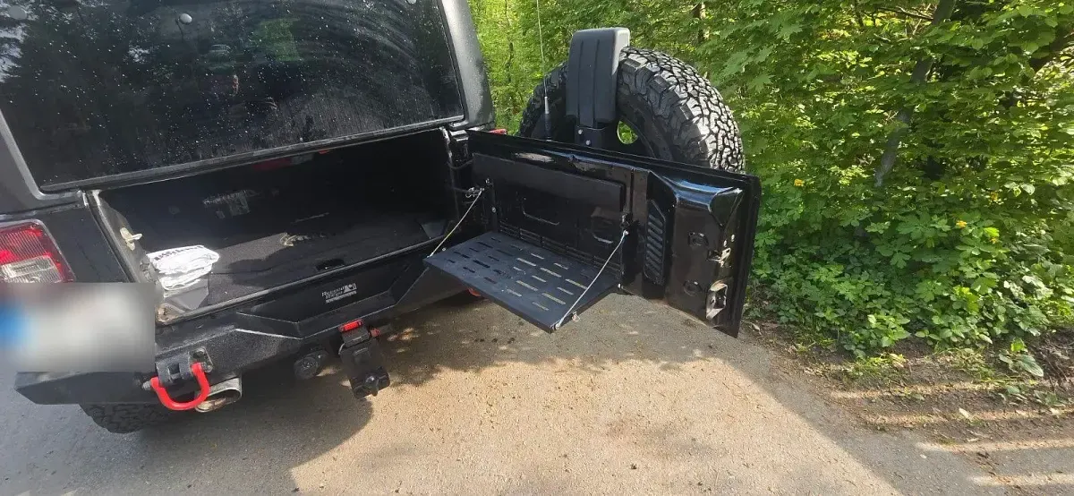 Gebraucht Jeep Wrangler Unlimited Sahara 200 PS (147 kW) 2016 Schwarz SUV