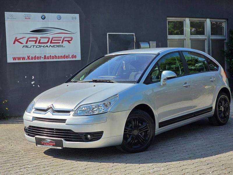 Silber Gebraucht 2006 Citroën C4 Comfort Limousine | 3.990 € (Etwas zu teuer) - Bild 1/4