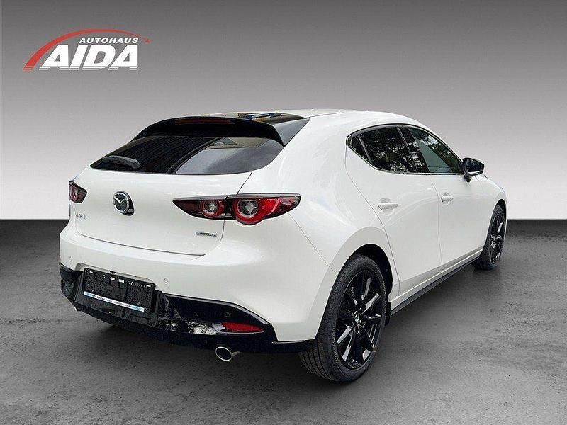 Neu Mazda 3 Nagisa 140 PS (102 kW) 2026 Weiß Limousine