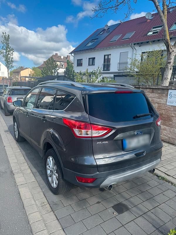 Używany Ford Kuga Titanium 150 KM (110 kW) 2016 Szary SUV
