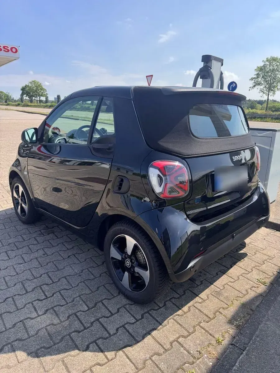 Gebraucht Smart ForTwo Electric Drive 60 kW (82 PS) 2021 Schwarz Cabrio