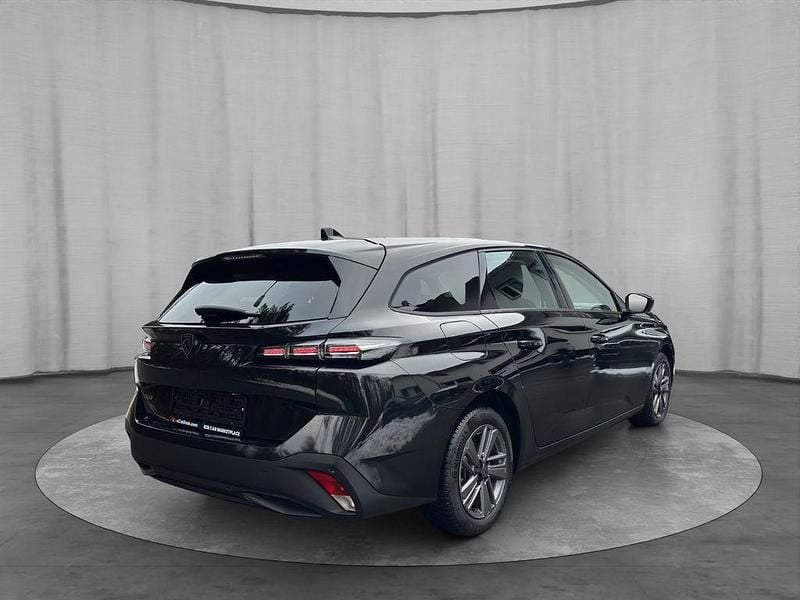 Gebraucht Peugeot 308 SW Active 131 PS (96 kW) 2024 Schwarz Kombi