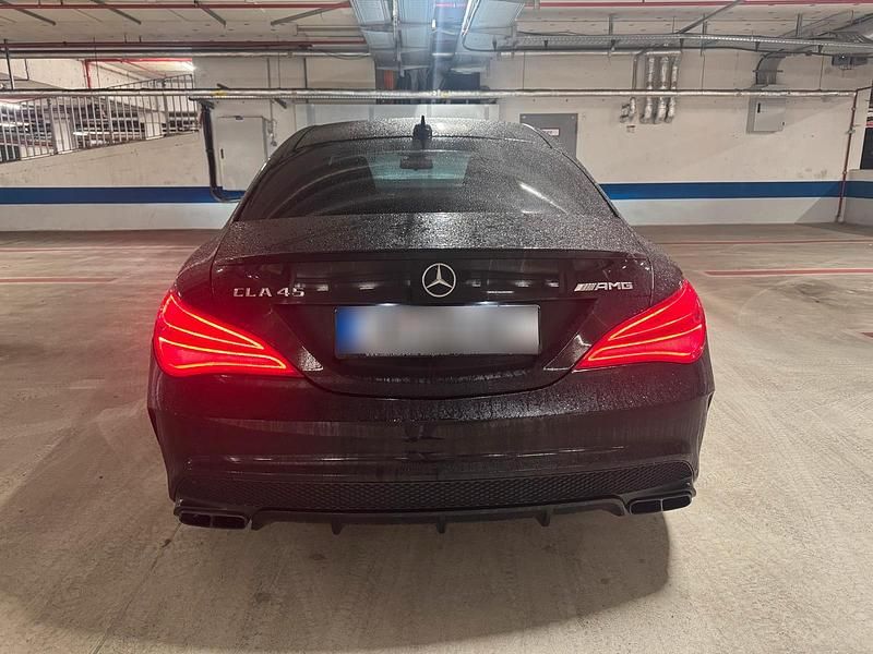 Gebraucht Mercedes CLA45 AMG AMG 381 PS (280 kW) 2016 Schwarz Limousine